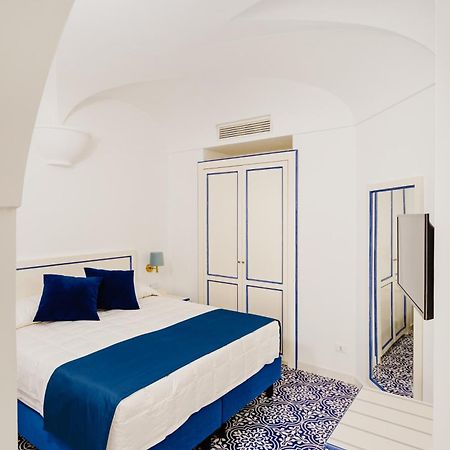 איסקיה Hotel Da Raffaele מראה חיצוני תמונה