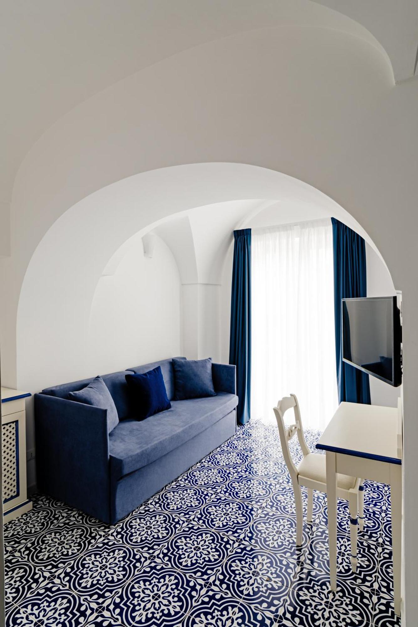 איסקיה Hotel Da Raffaele מראה חיצוני תמונה