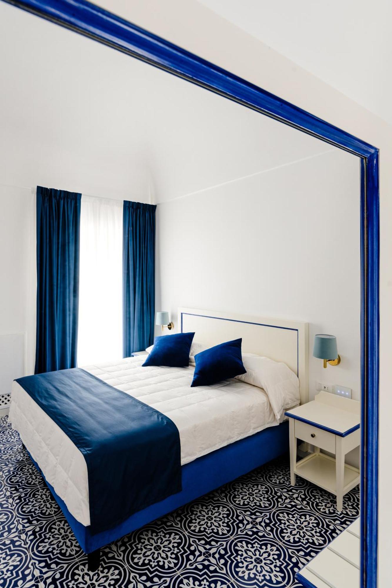 איסקיה Hotel Da Raffaele מראה חיצוני תמונה