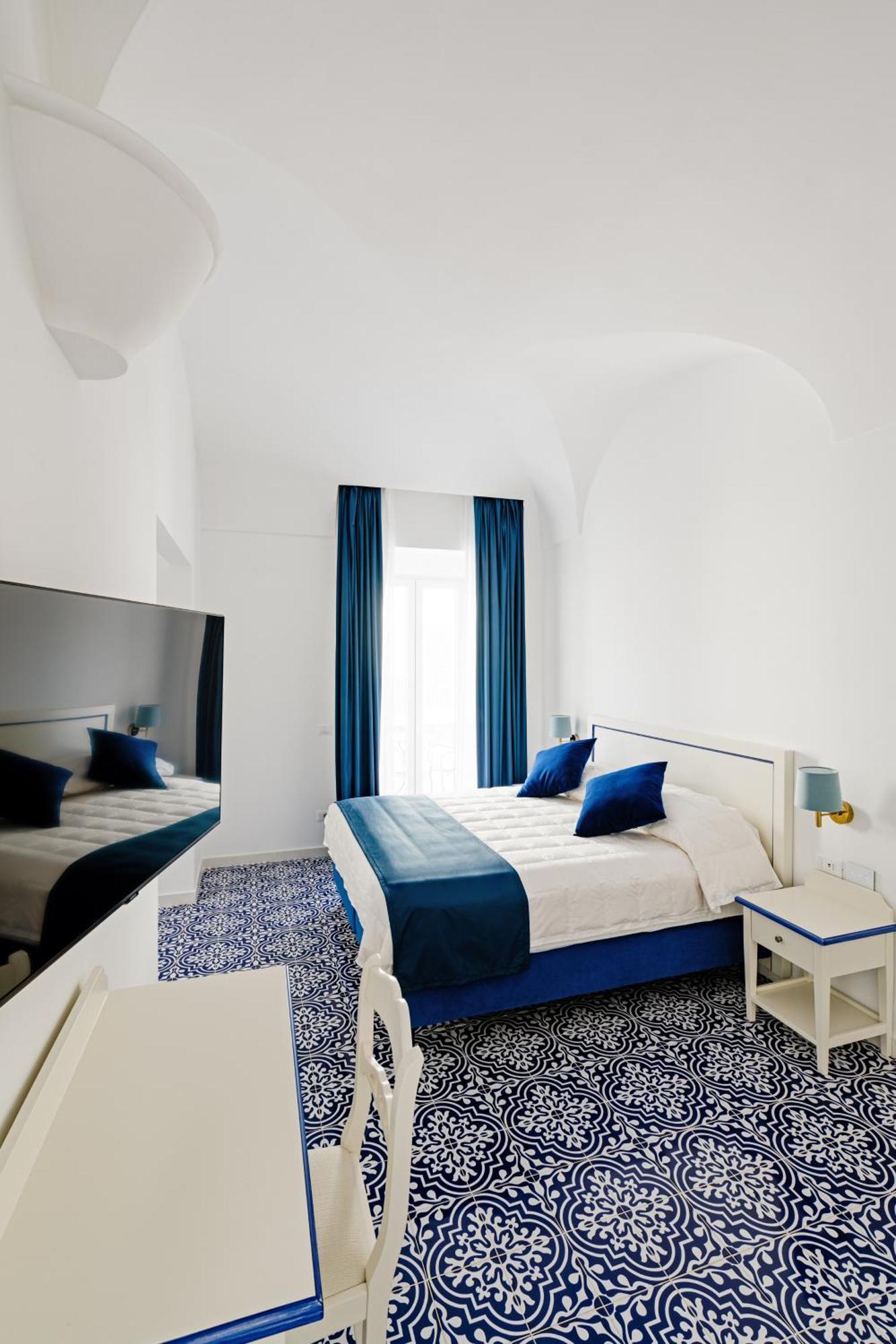 איסקיה Hotel Da Raffaele מראה חיצוני תמונה