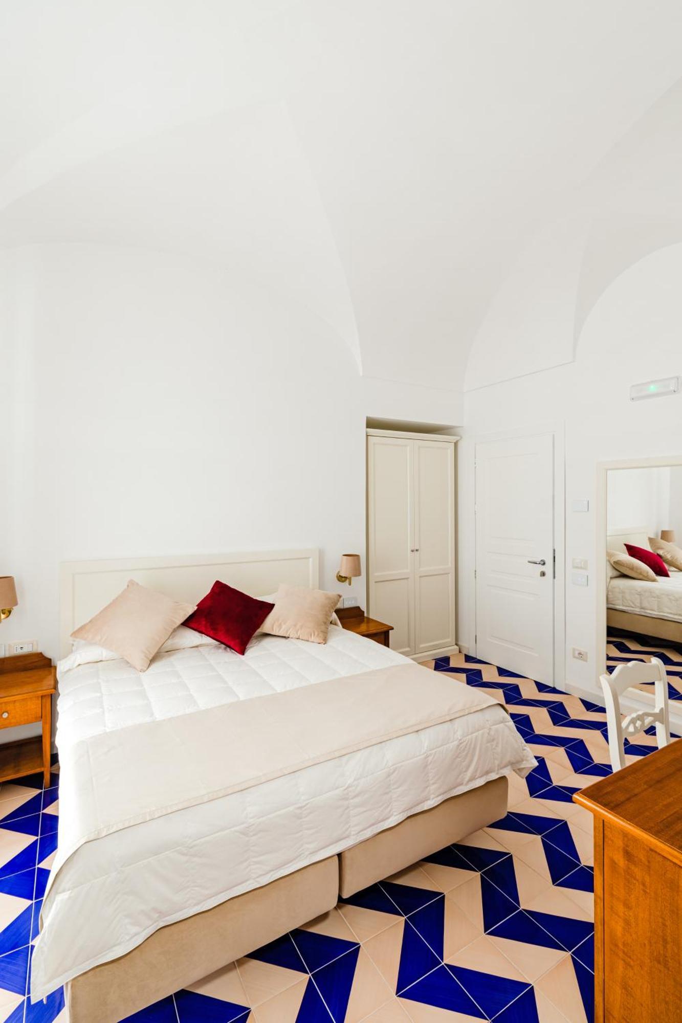 איסקיה Hotel Da Raffaele מראה חיצוני תמונה