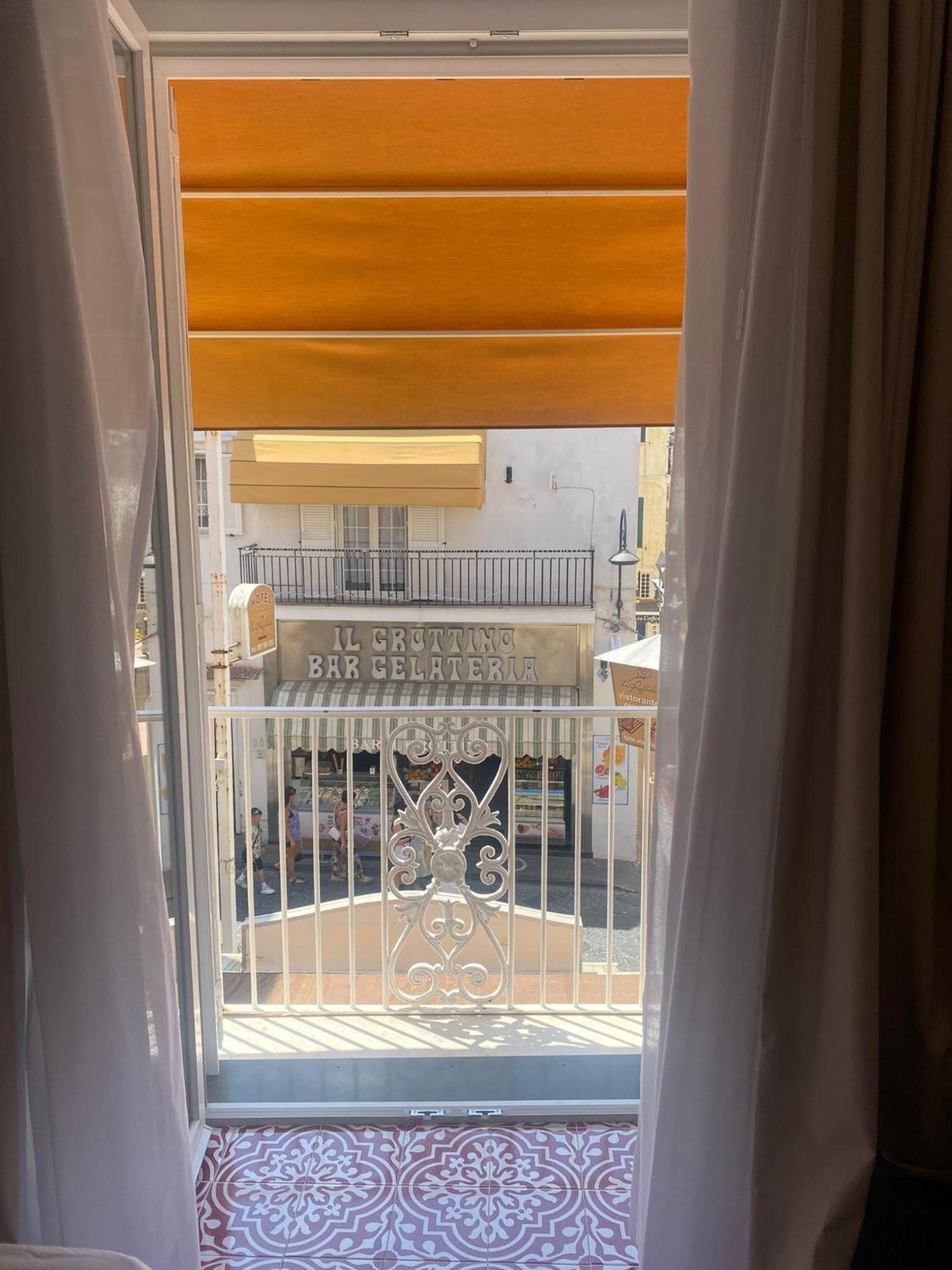 איסקיה Hotel Da Raffaele מראה חיצוני תמונה
